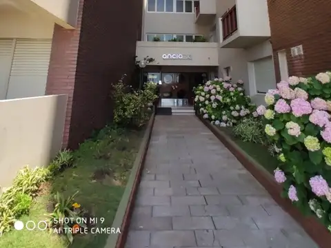 Av Costanera Norte 100, Piso 8