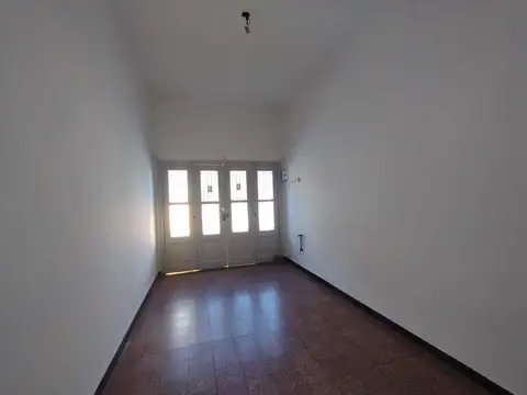 Casa en Alquiler con 1 cochera