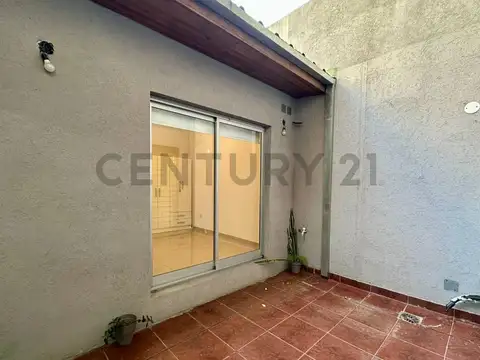 VENTA - 3 AMBIENTES CON PATIO | APTO CRÉDITO | CABALLITO / PARQUE CENTENARIO