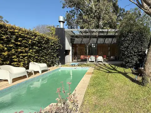Casa en Villa Urquiza con jardín