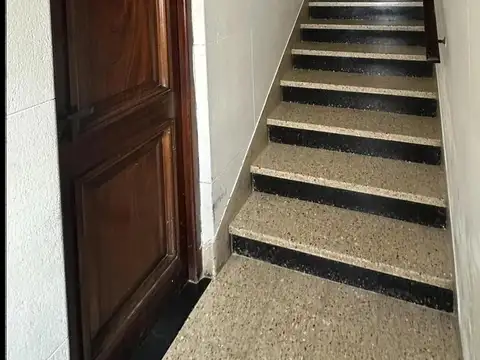 Depto Tipo Casa en Venta 60 años