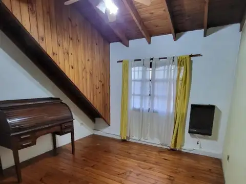 Casa en Venta con 5 cocheras