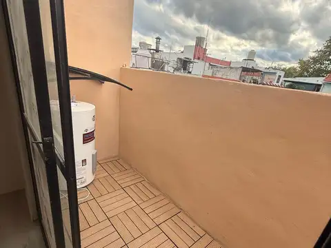 ALQUILER x UN AÑO Hermoso PH reciclado a nuevo -AMUBELADO