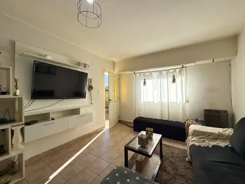 Depto Tipo Casa en Venta con 1 cocheras