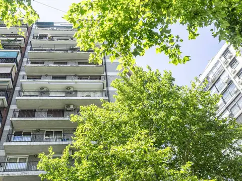 Pueyrredon 2400, Piso 2