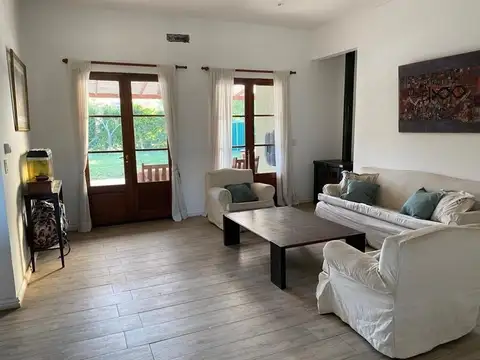 Casa en Venta con 1 cochera