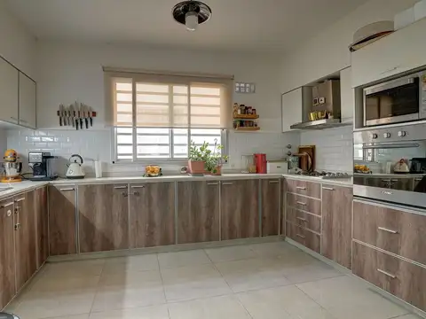 Depto Tipo Casa en Venta con 1 cocheras