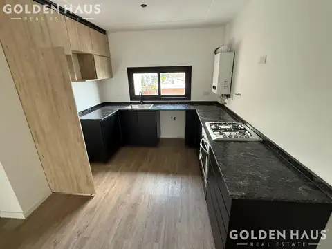 Departamento piso completo 3 ambientes de categoría superior en el Boulevard de Villa Luro