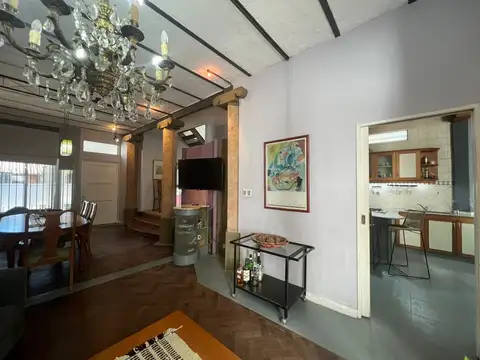 TRIPLEX EN VENTA SEIS AMBIENTES EN VILLA LUGANO