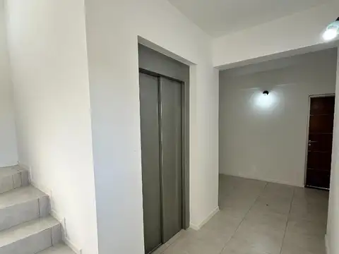 Chacabuco 100 , Piso 2