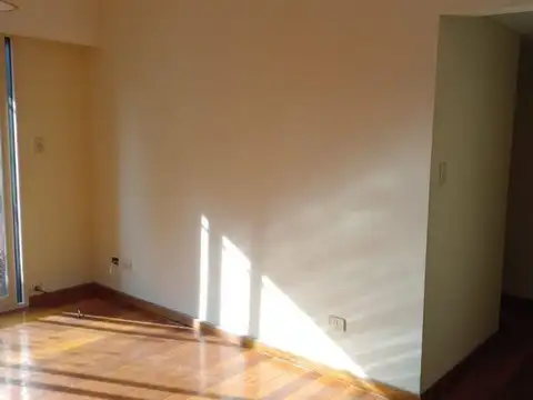 Departamento en Venta en Villa del Parque, USD 260.000