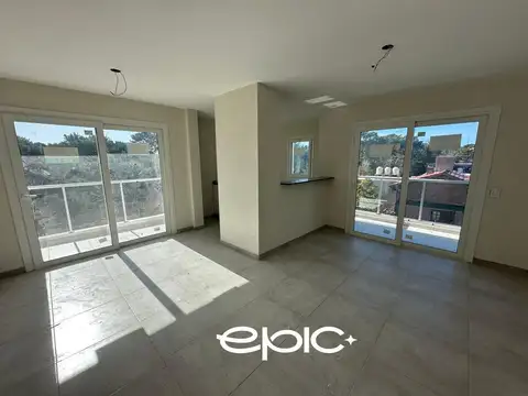 Av. Espora esq. Loria