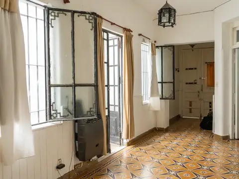 Bartolomé Mitre 300