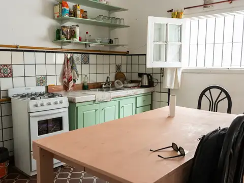 CAÑUELAS -CASA ANTIGUA RECICLADA A LA VENTA ¡APTA CREDITO HIPOTECARIO! Rebajada !