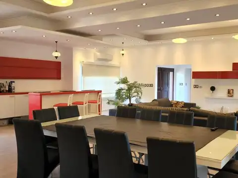 Impresionando Casa de 3 dormitorios en Barrio Privado San Sebastian