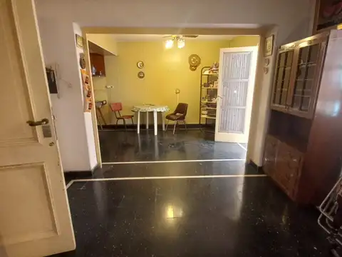 Casa 5 ambientes con 1 baño