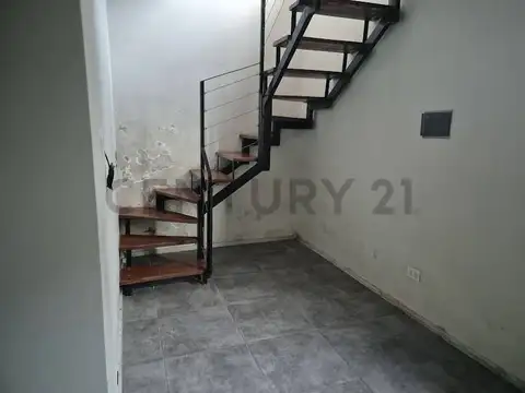 Jorge Bell Entre Cantilo y 473 Bis , Piso 0