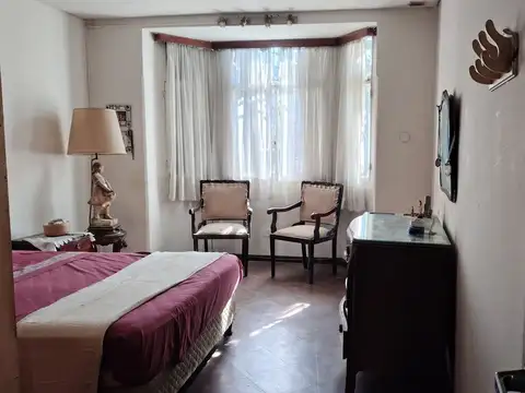 Casa 5 ambientes con 1 baño