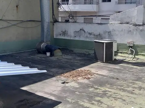 Local en Venta 40 años