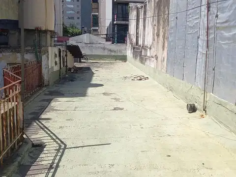 Venta: 2 Locales en block en Caballito - Unico con salida a 2 calles