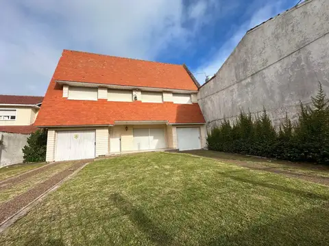 Casa de 4 ambientes en Punta Mogotes