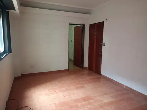 Departamento en Alquiler en Flores, $ 550.000