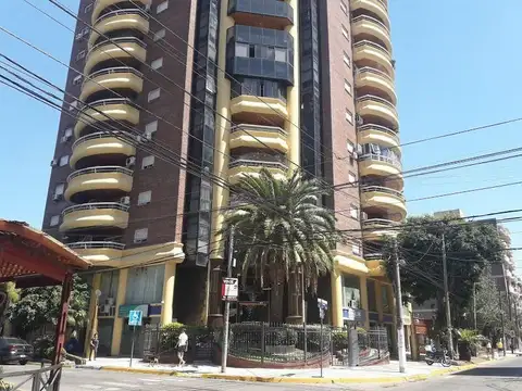 Paunero 1000, Piso 11