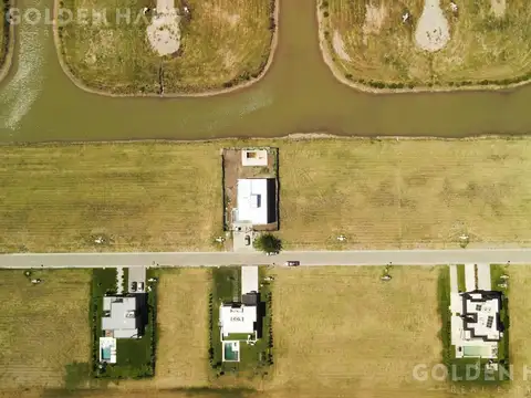 Terreno en Venta 40  mts Fondo