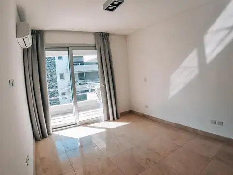 Departamento en Venta con 2 cocheras