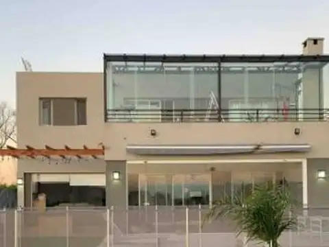 Alquiler de Casa AREA 1 San Sebastian ANUAL amoblado