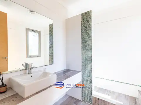 Casa 7 ambientes con 7 baños