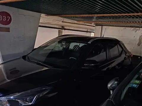 COCHERA AMPLIA EN VENTA-MICROCENTRO