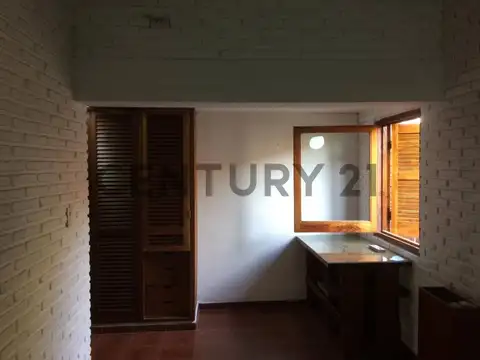 10 entre 502 y 503 Venta de casa en de 3 dormitorios en Gonnet