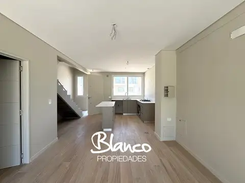 Departamento 4 ambientes con 3 baños
