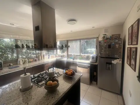 Casa en Venta -  Roldan - Barrio Privado ,  El Cielo - 4 Dormitorios- Quincho - Pileta