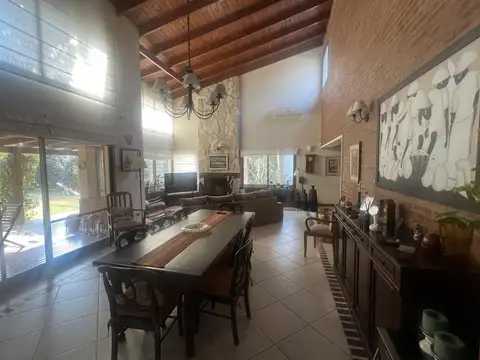 Casa en Venta en Roldan, USD 350.000