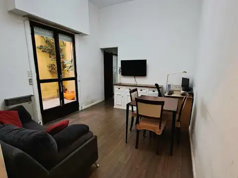 Juan B. justo al 2700