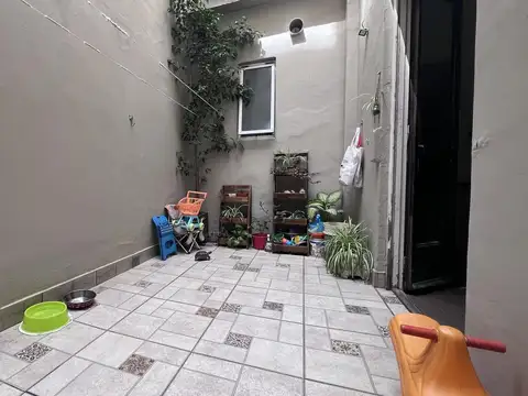 Depto Tipo Casa en Venta 60 años