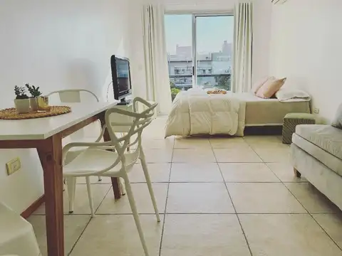 Zapiola 4700, Piso 4