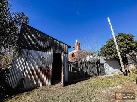 Casa 2 ambientes con 1 baño