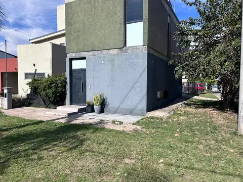 De los Sicilianos 5500