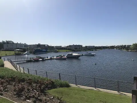 Terreno en Venta 37  mts Fondo