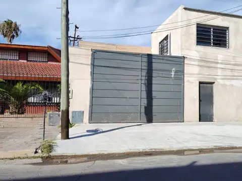VENTA GALPÓN 400 MTS. - LANÚS ESTE