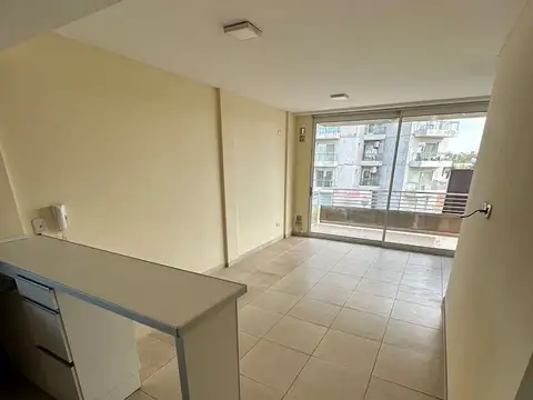 Departamento en Alquiler en Arroyito, $ 650.000