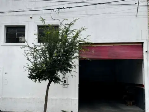 Espacio comercial en venta con alto potencial operativo