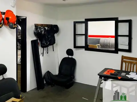 Espacio comercial en venta con alto potencial operativo