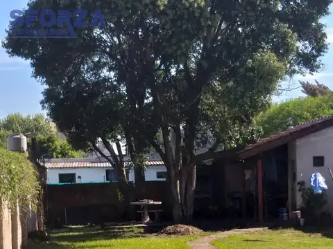 Casa 5 ambientes con 2 baños