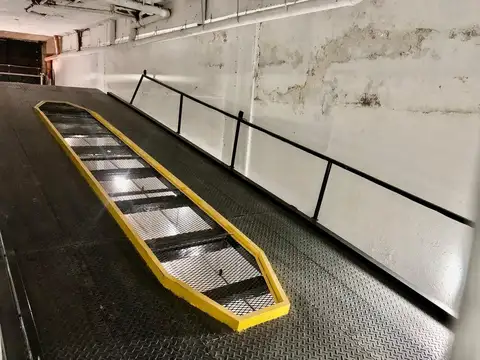 VENTA COCHERA CUBIERTA EN PB A ESTRENAR