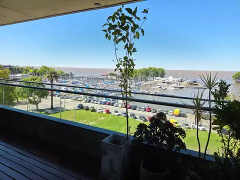 Departamento 4 ambientes con 3 baños