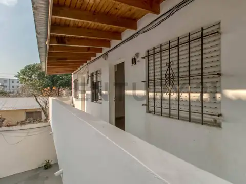 61 e/ 126 Y 127 600, Piso 1